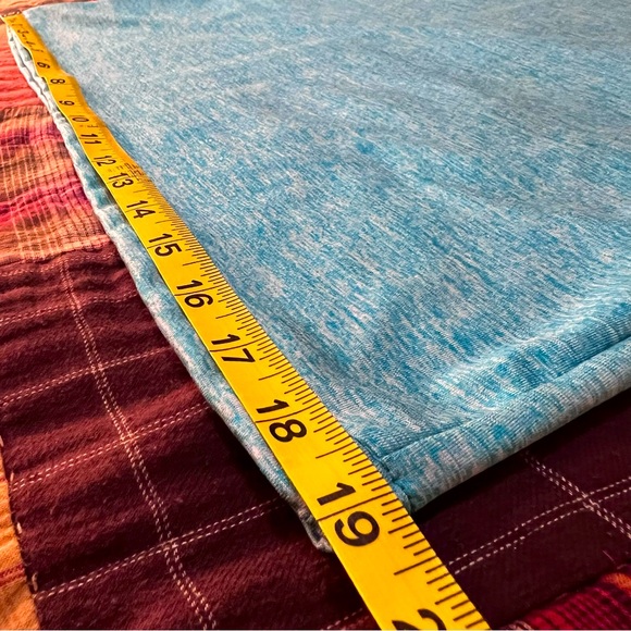 Under Armour Women’s Tech Short Sleeve V Neck Top - Picture 9 of 9